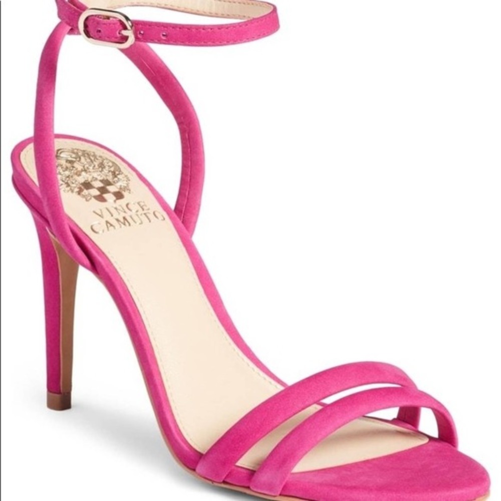 VINCE CAMUTO Kareenat Sandal